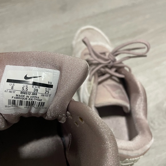 Nike Air Max Pink Suede Size 8 - Picture 6 of 6